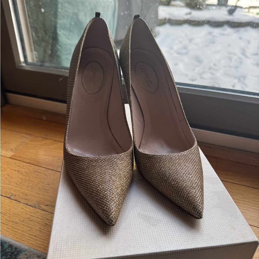 SJP by Sarah Jessica Parker Fawn Heels Size 38.5